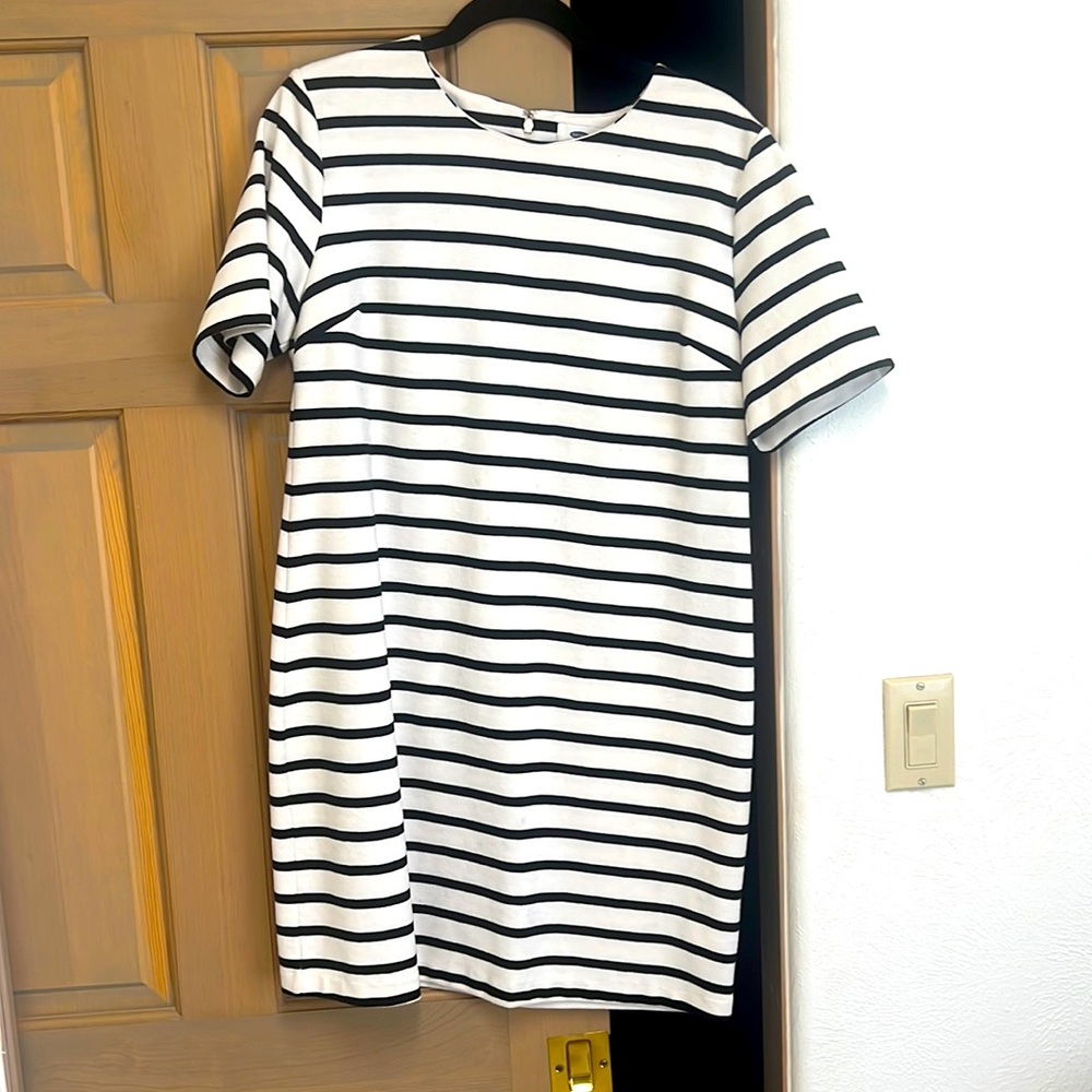 Striped black and white dress Size Large